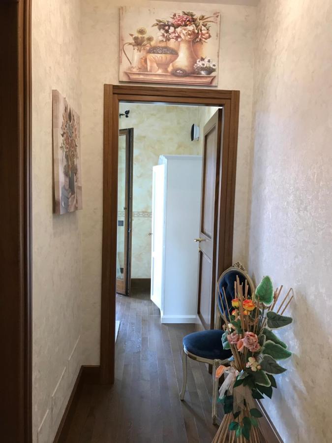 Le Rose Bed & Breakfast Nettuno Eksteriør bilde